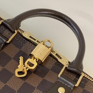 Bag 1228702400