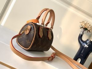 Louis Vuitton Bag M81085