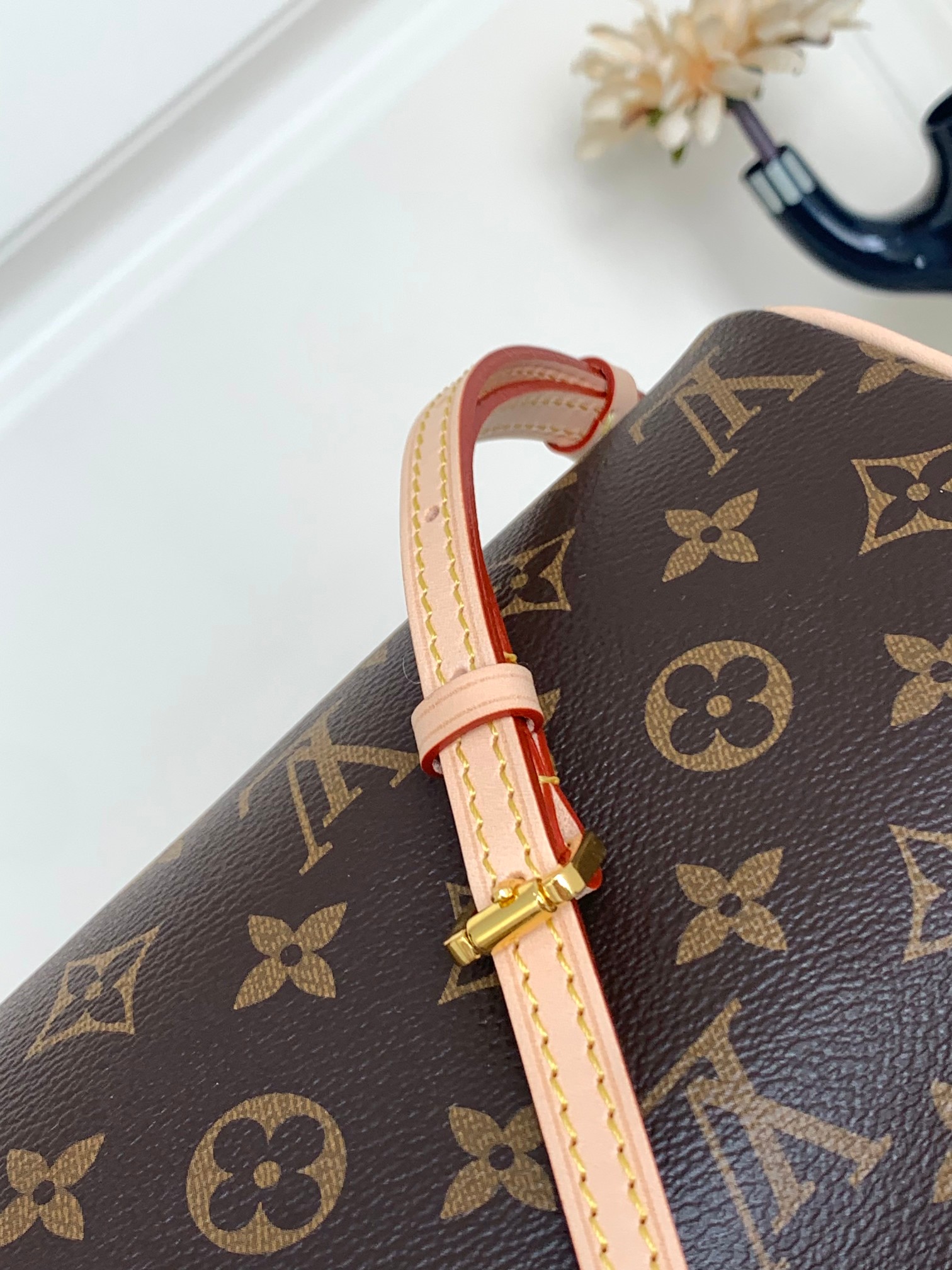 Louis Vuitton Bag M61251