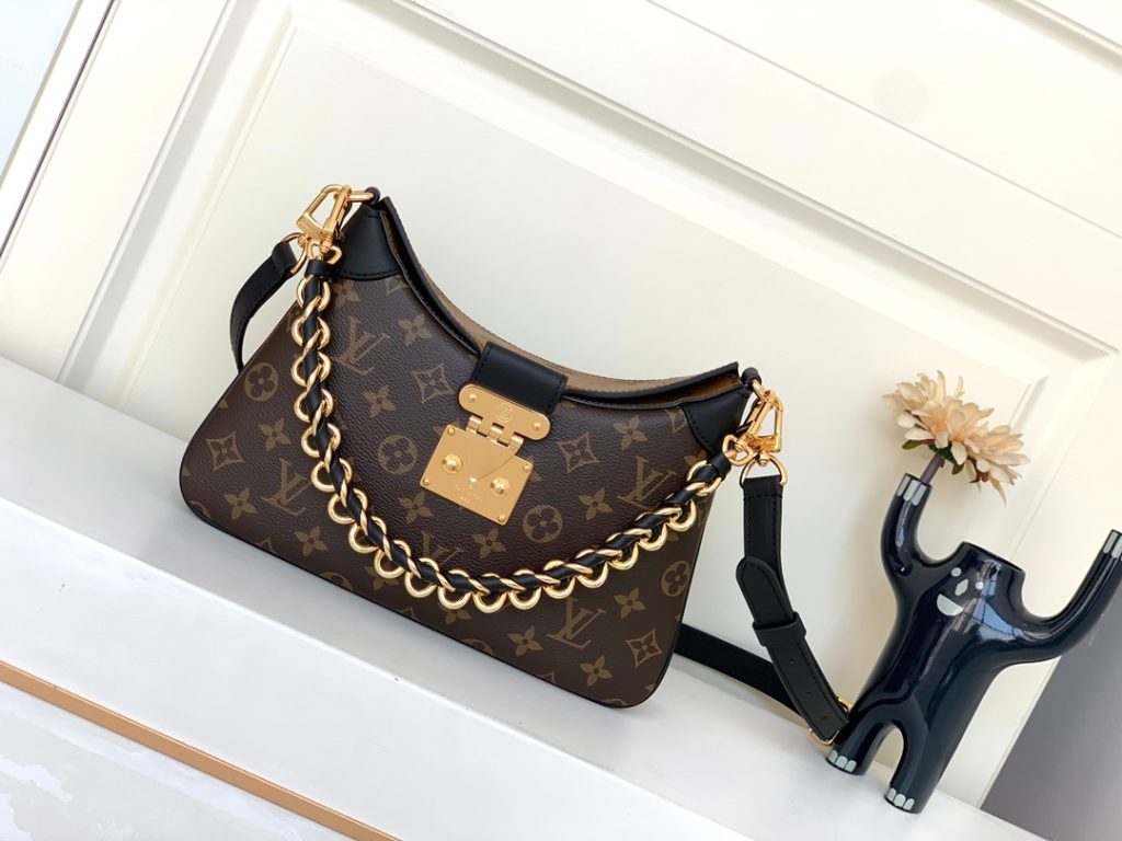 Louis Vuitton Bag M46659
