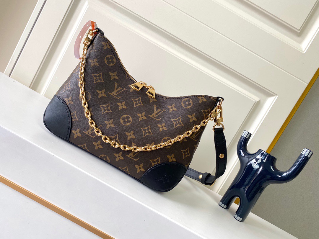 Louis Vuitton Bag M45831