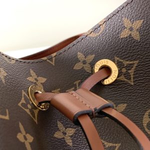 Louis Vuitton Bag M44887
