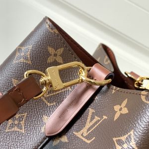 Louis Vuitton Bag M44887