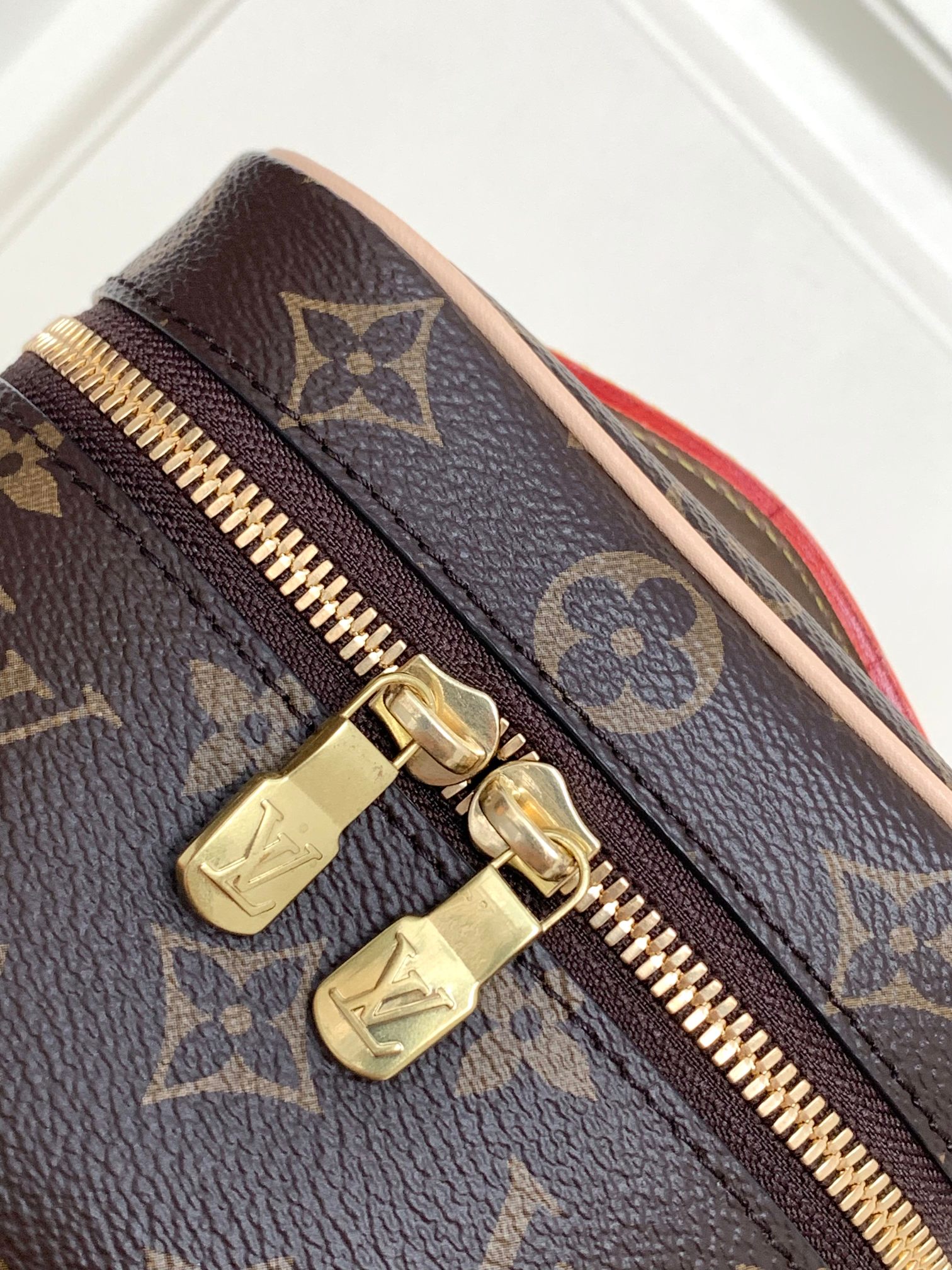 Louis Vuitton Bag M44936