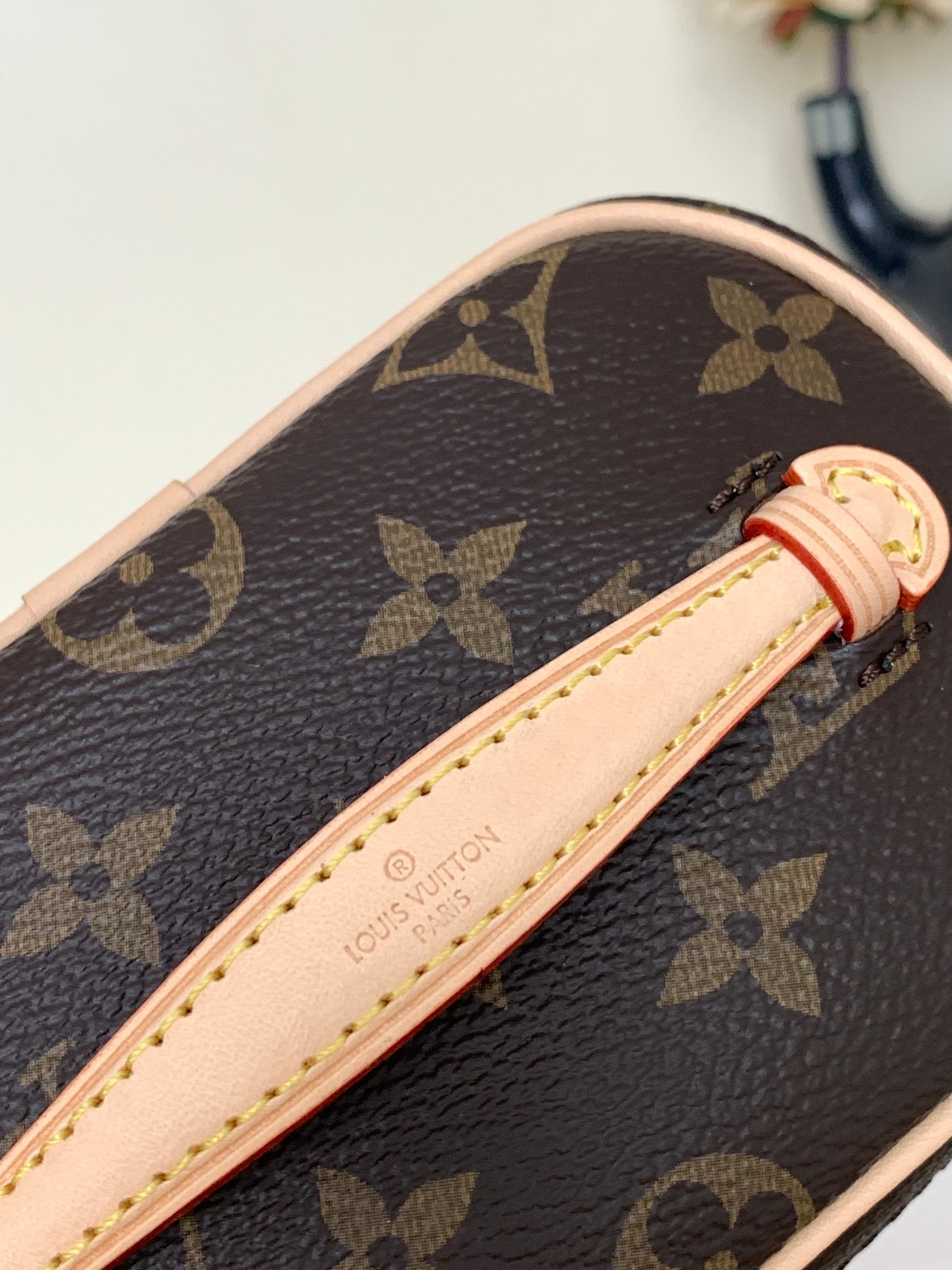 Louis Vuitton Bag M44936