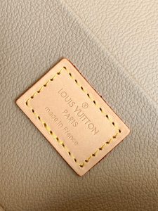 Louis Vuitton Bag M44936