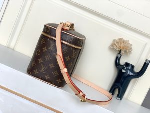 Louis Vuitton Bag M42265