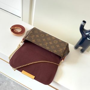 Louis Vuitton Bag M40717