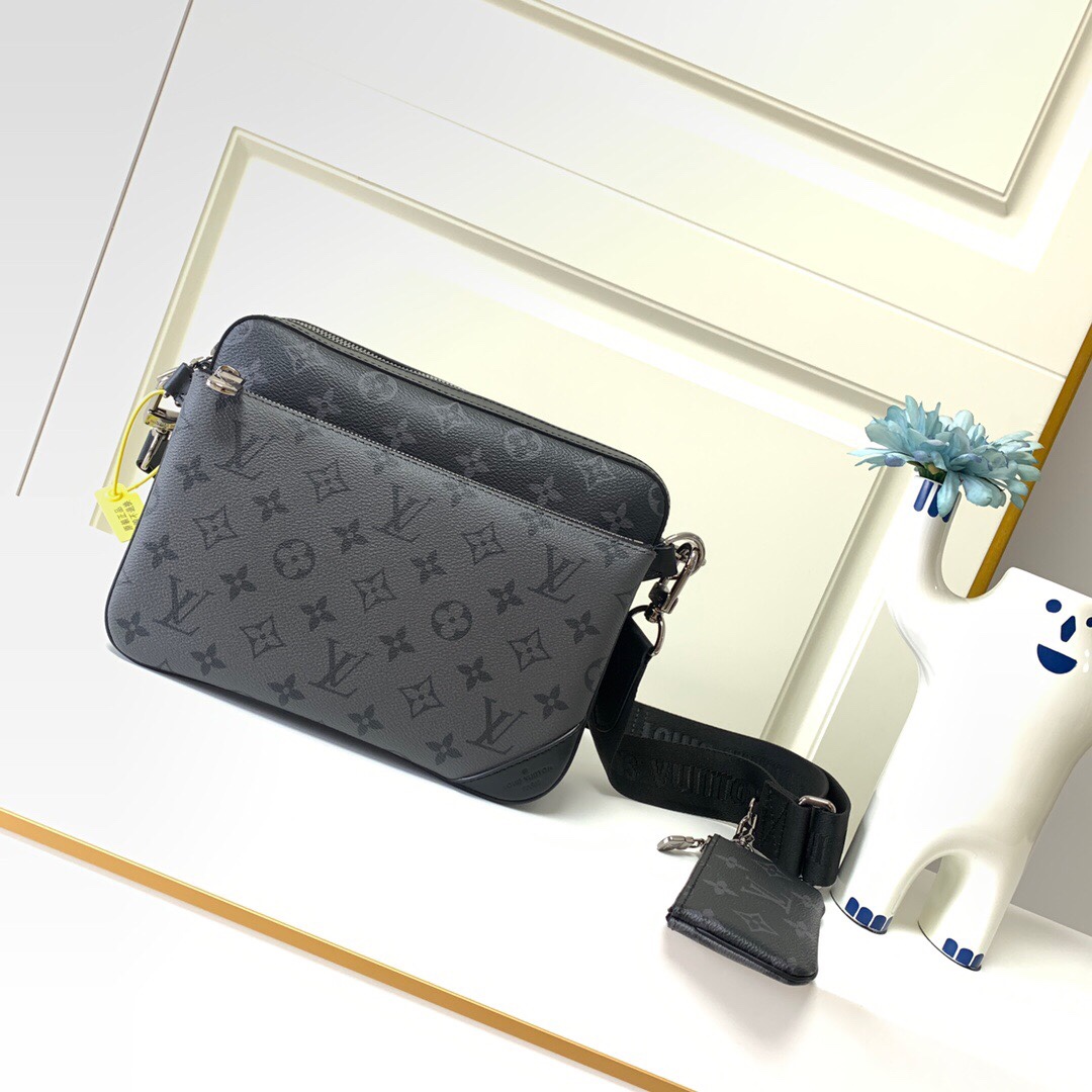 Louis Vuitton Bag M69443