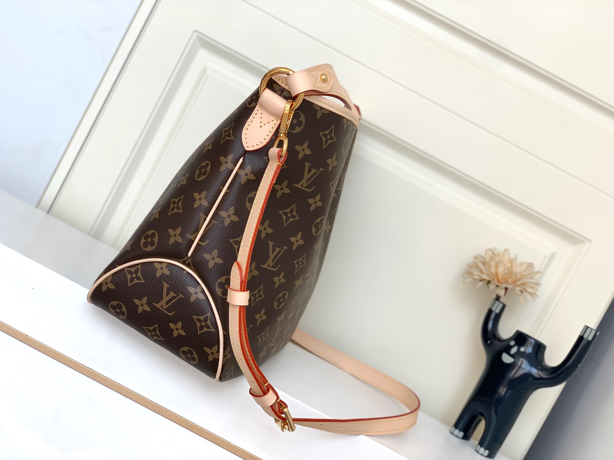 Louis Vuitton Bag M40352