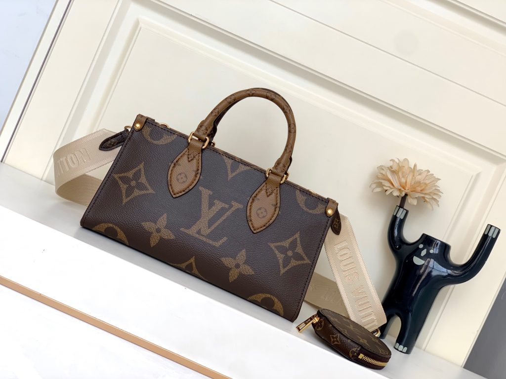 Louis Vuitton Bag M46653