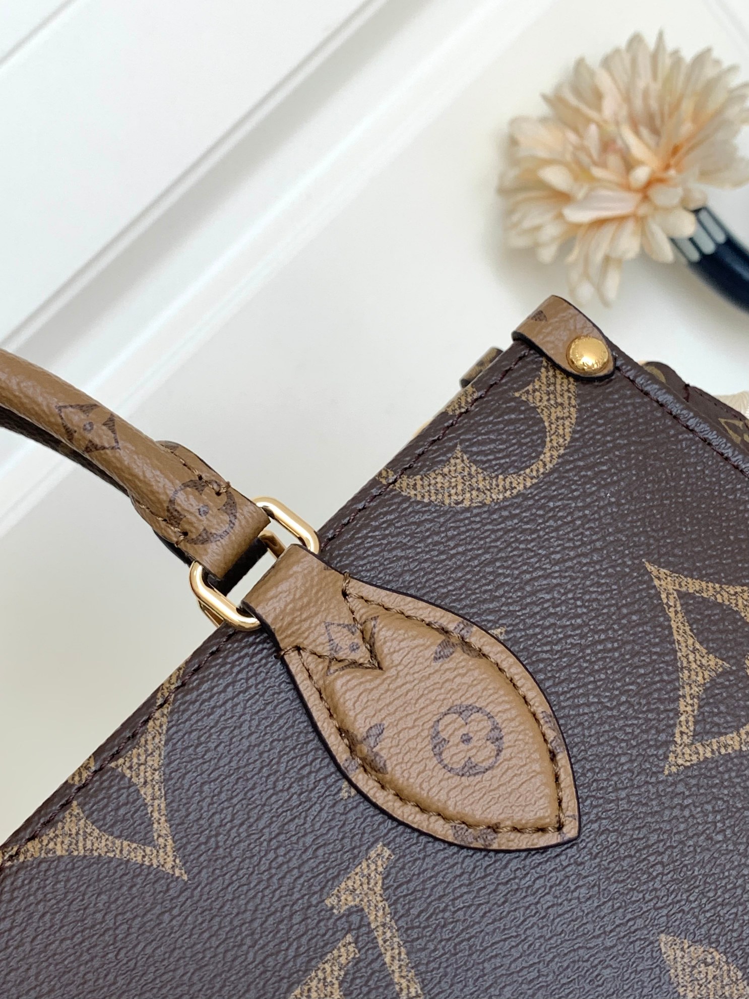 Louis Vuitton Bag M46653