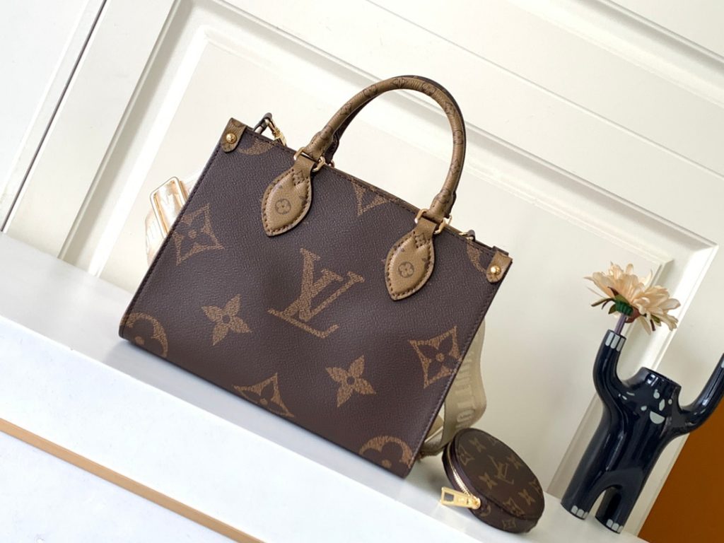 Louis Vuitton Bag M46373