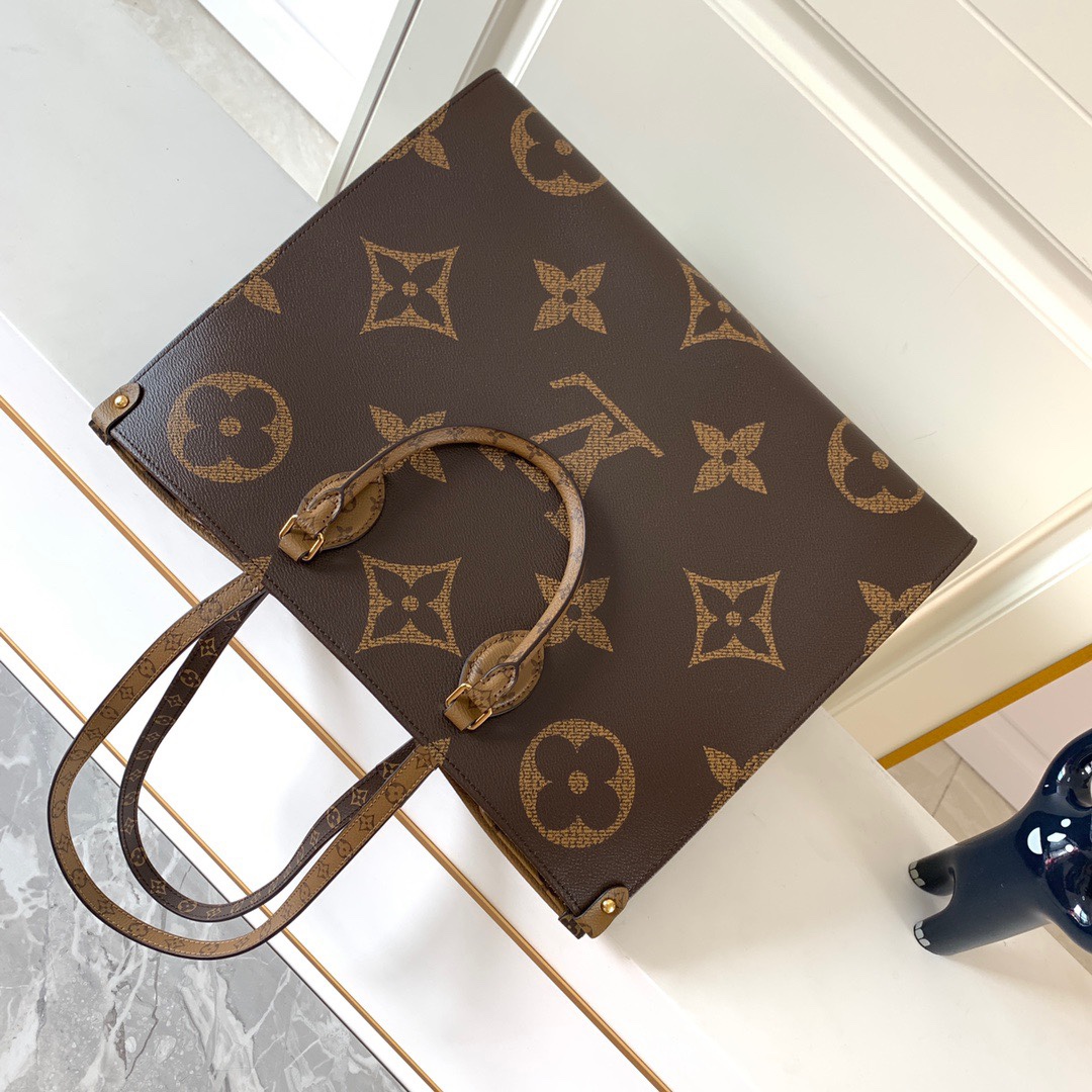 Louis Vuitton Bag M44576