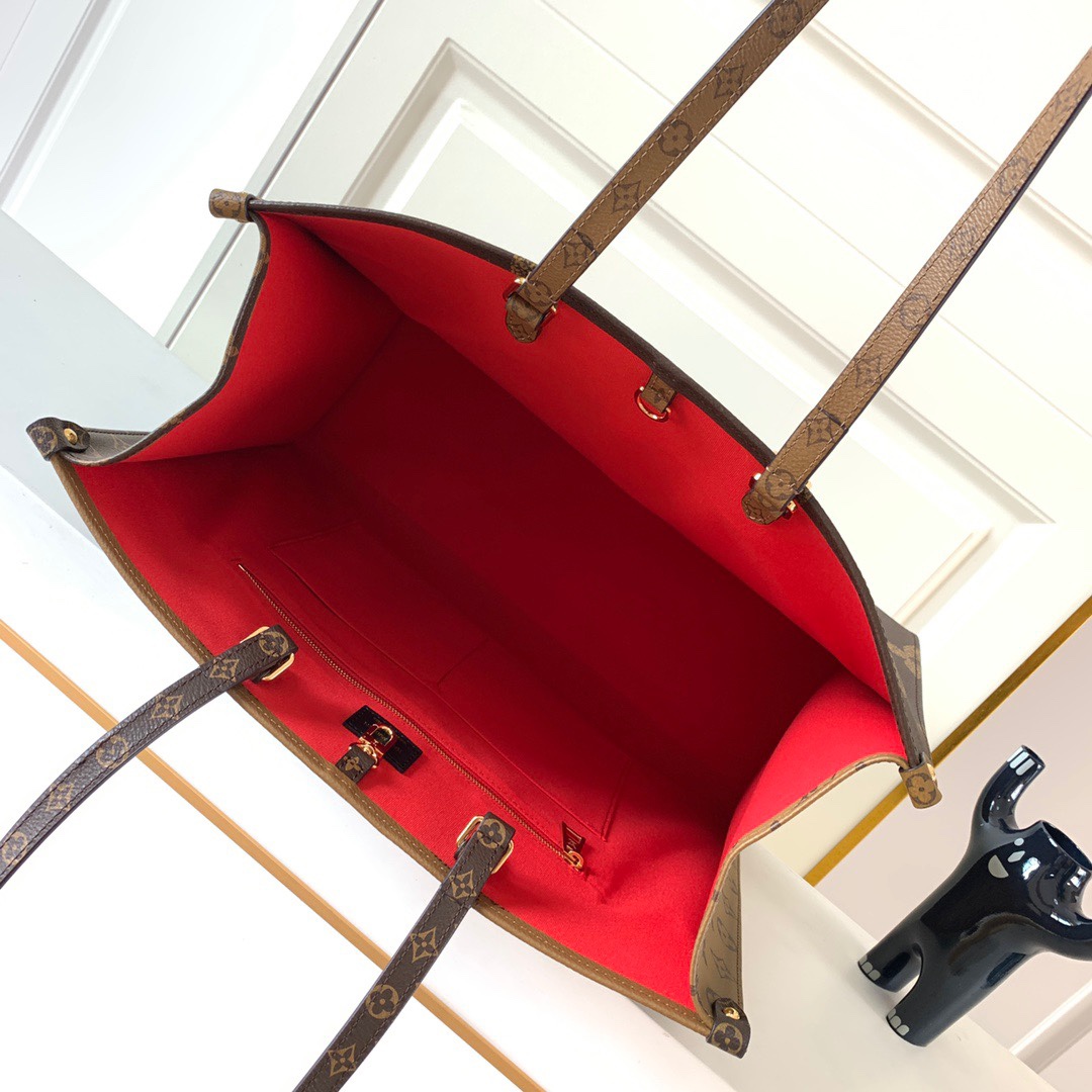 Louis Vuitton Bag M44576
