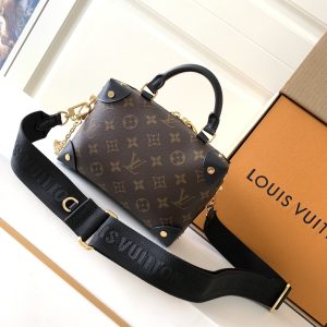 Louis Vuitton Bag M45571