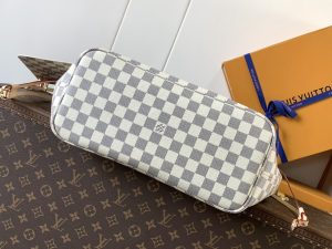 Louis Vuitton Tote Bag M46987