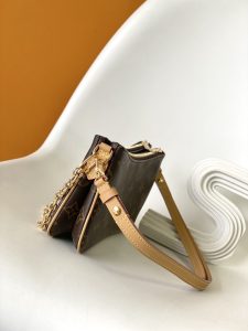 Louis Vuitton Bag M83008
