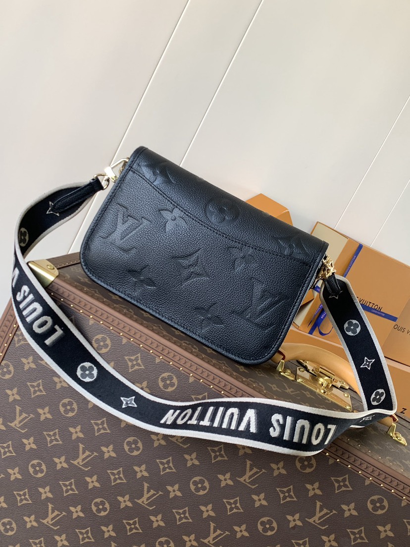 Louis Vuitton Shoulder Bag M47161 in Black