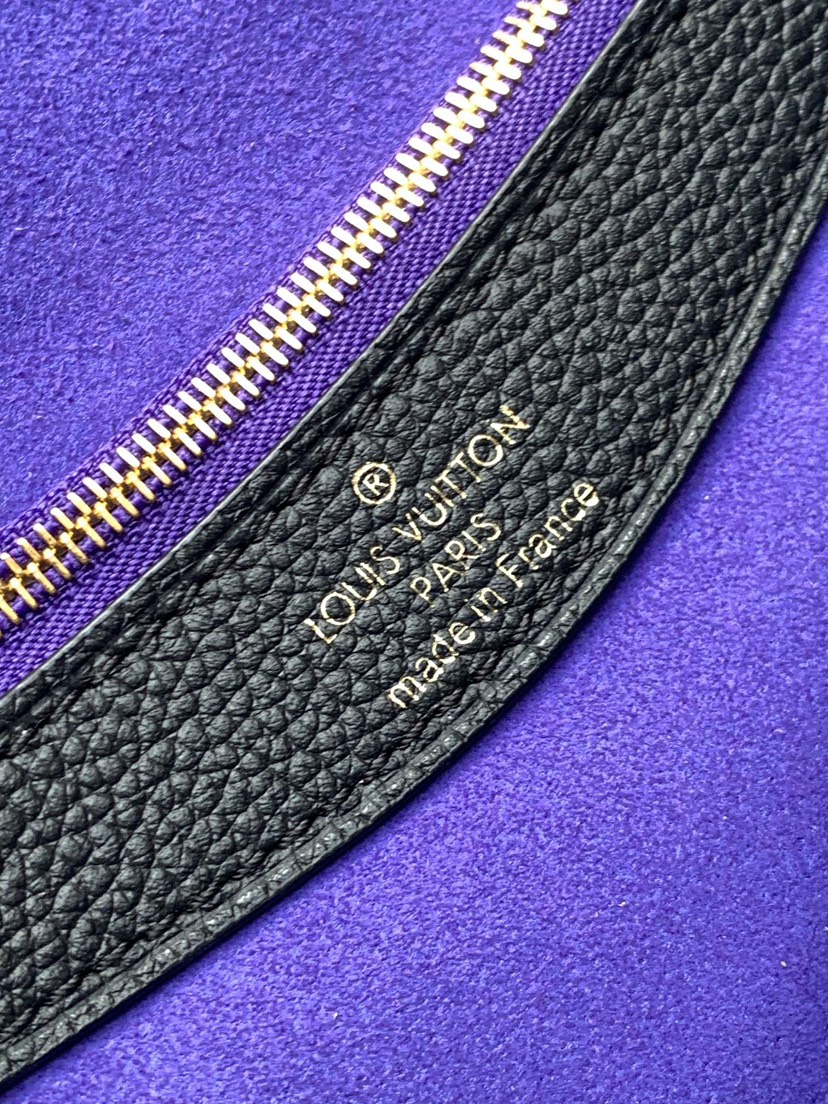 Louis Vuitton Shoulder Bag M47161 in Black