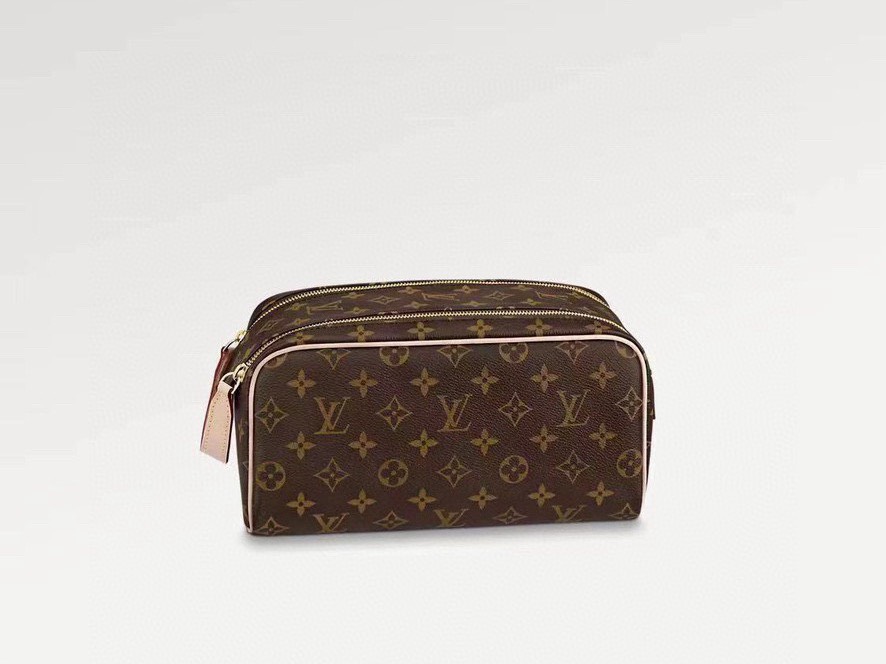 Louis Vuitton Bag M46696
