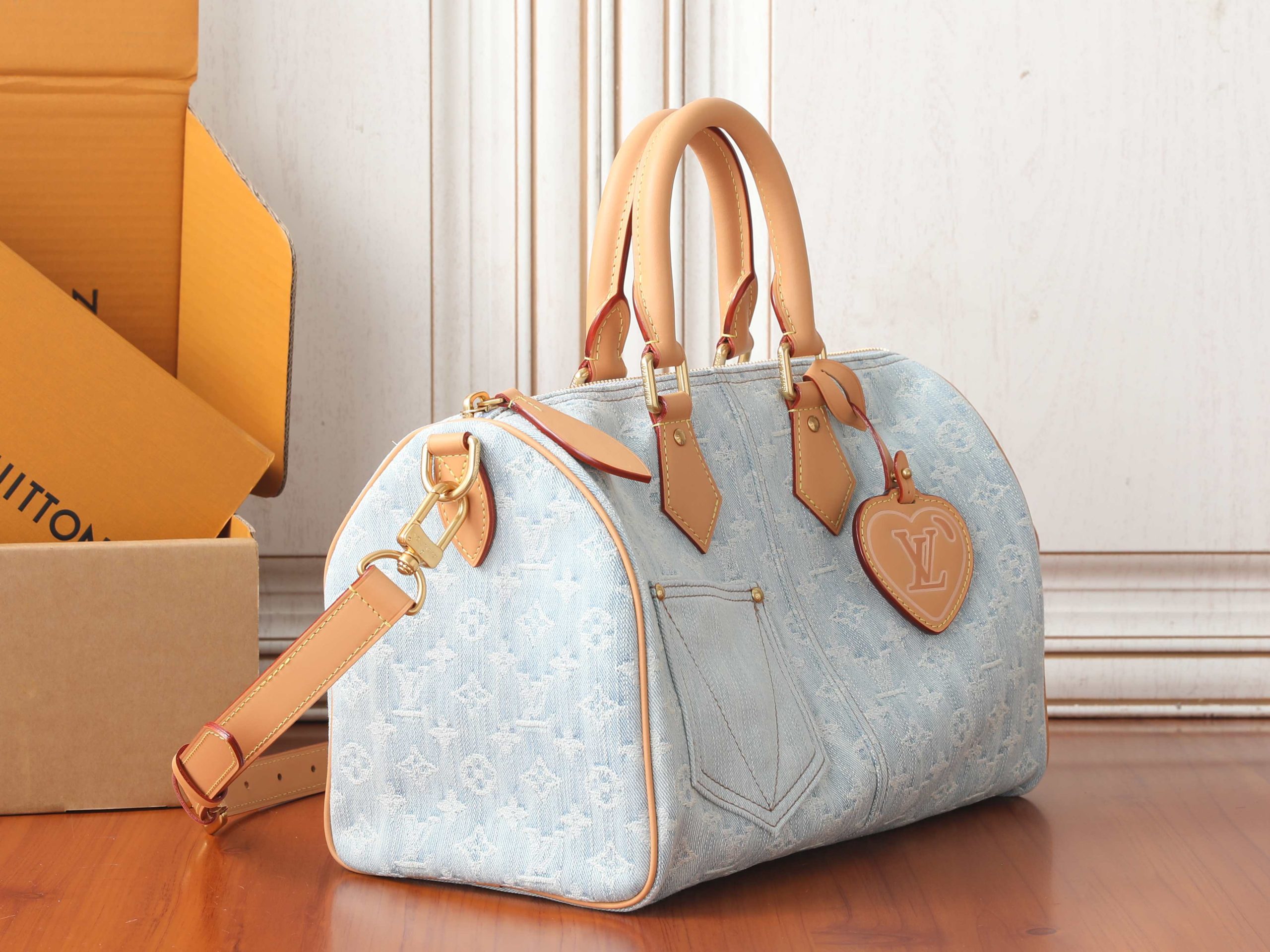 Louis Vuitton Handbag in Denim