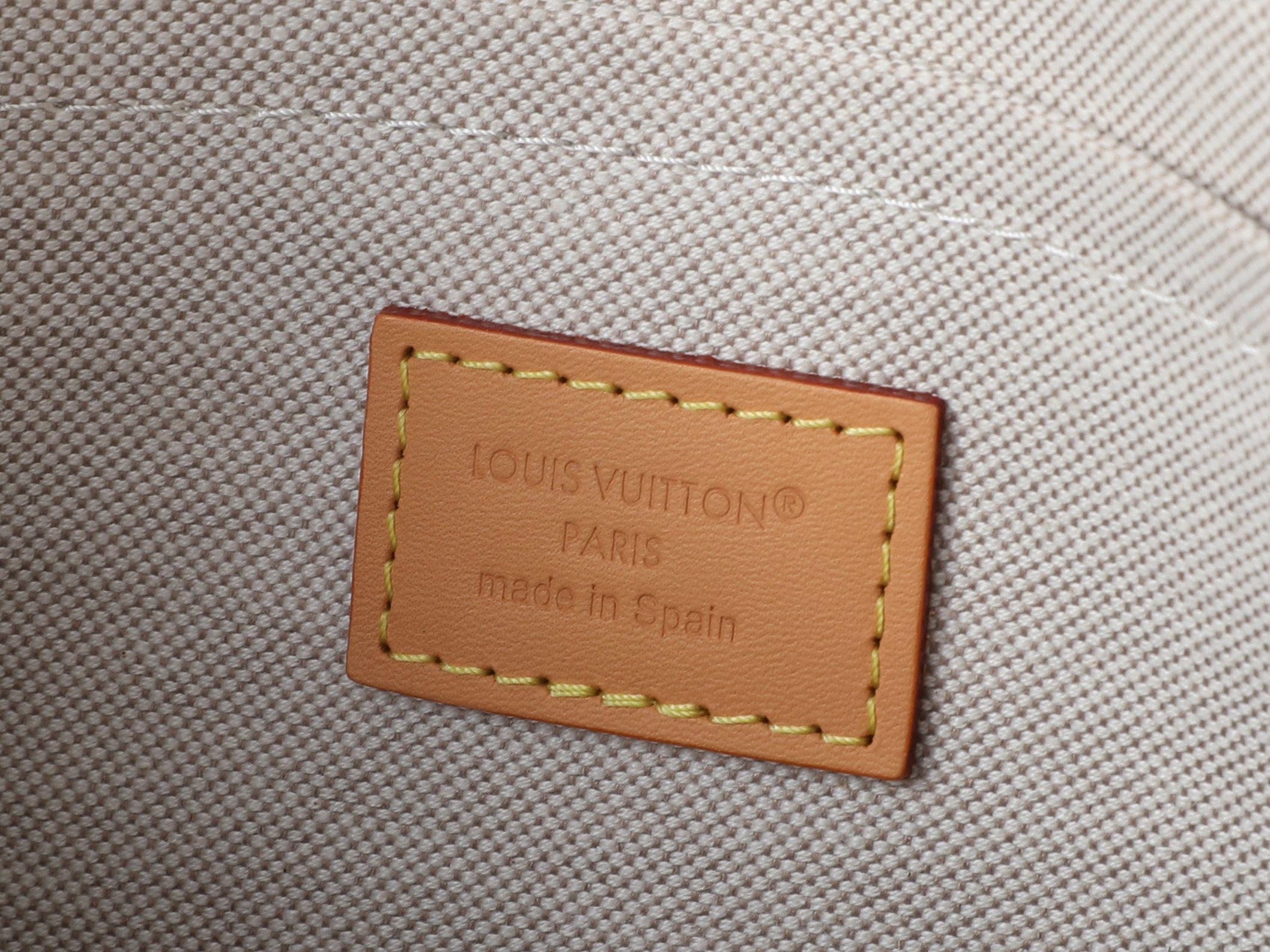 Louis Vuitton Handbag in Denim