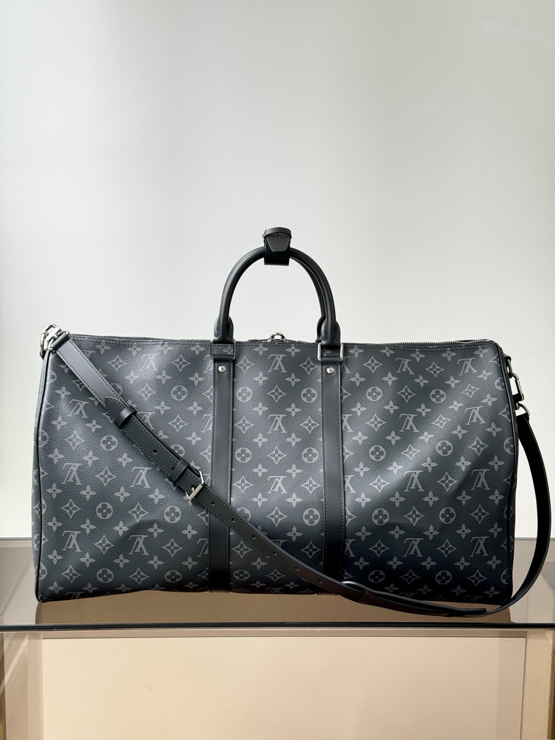 Louis Vuitton Handbag M40605