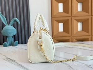 Louis Vuitton Shoulder Bag M46875