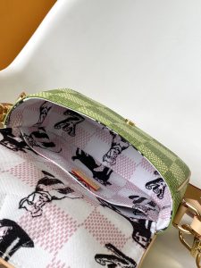 Louis Vuitton Messenger Bag 47060