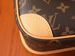 Louis Vuitton Handbag M13035