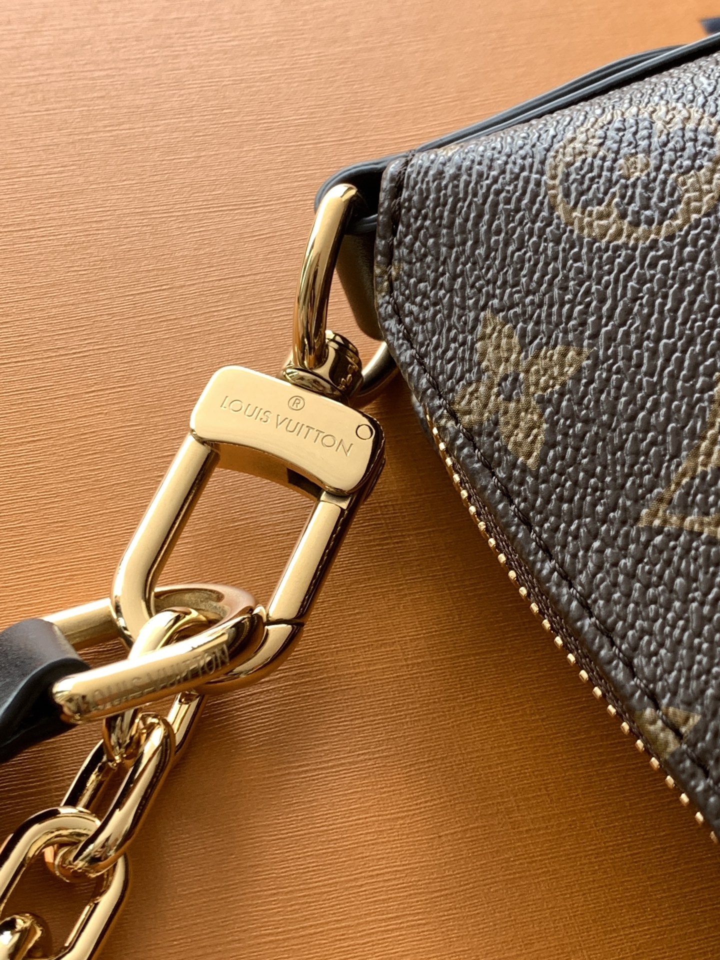Louis Vuitton Shoulder Bag M15056