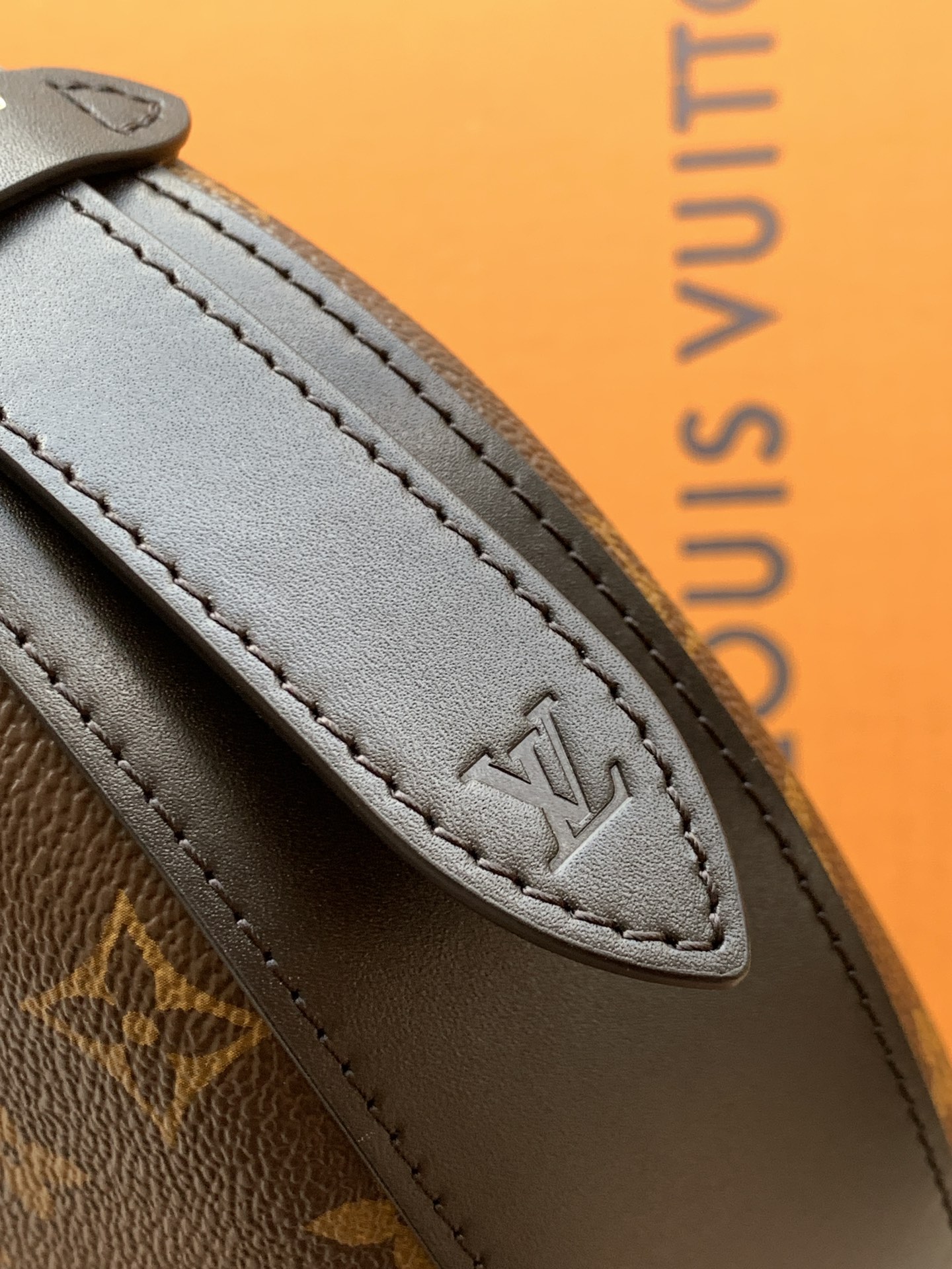 Louis Vuitton Shoulder Bag M15056