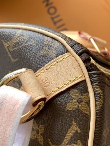 Louis Vuitton Handbag M46980