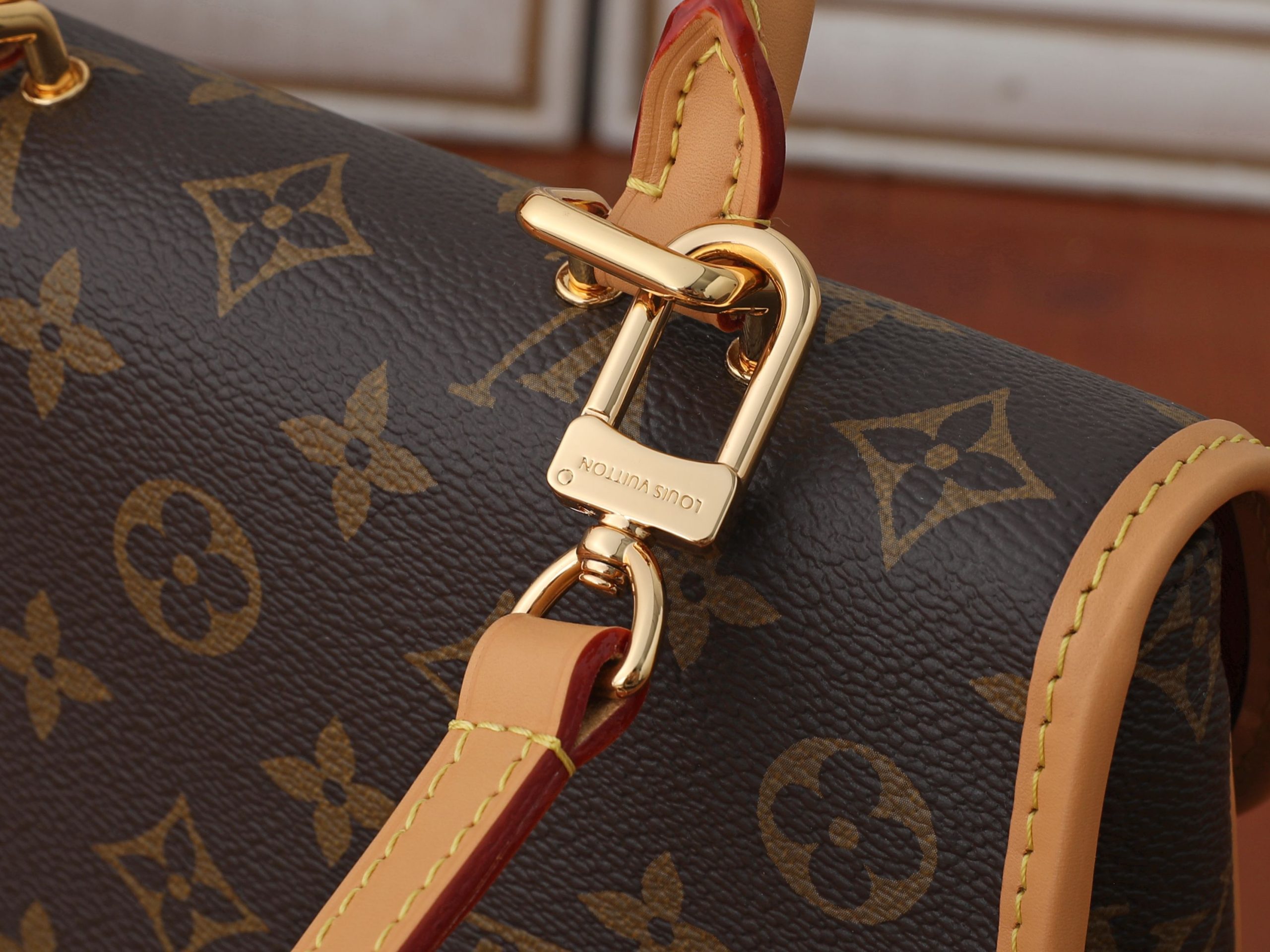 Louis Vuitton Shoulder Bag M29766