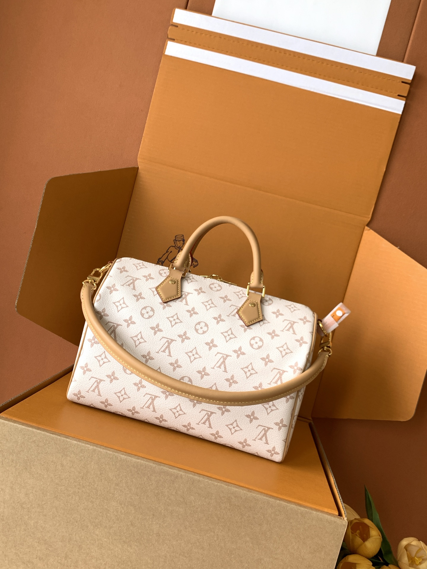 Louis Vuitton Handbag M15108