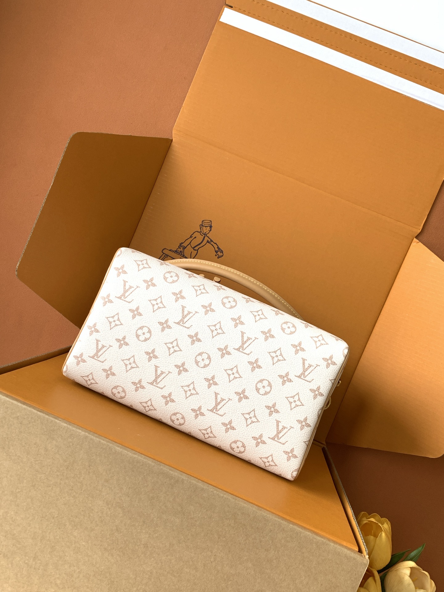 Louis Vuitton Handbag M15108