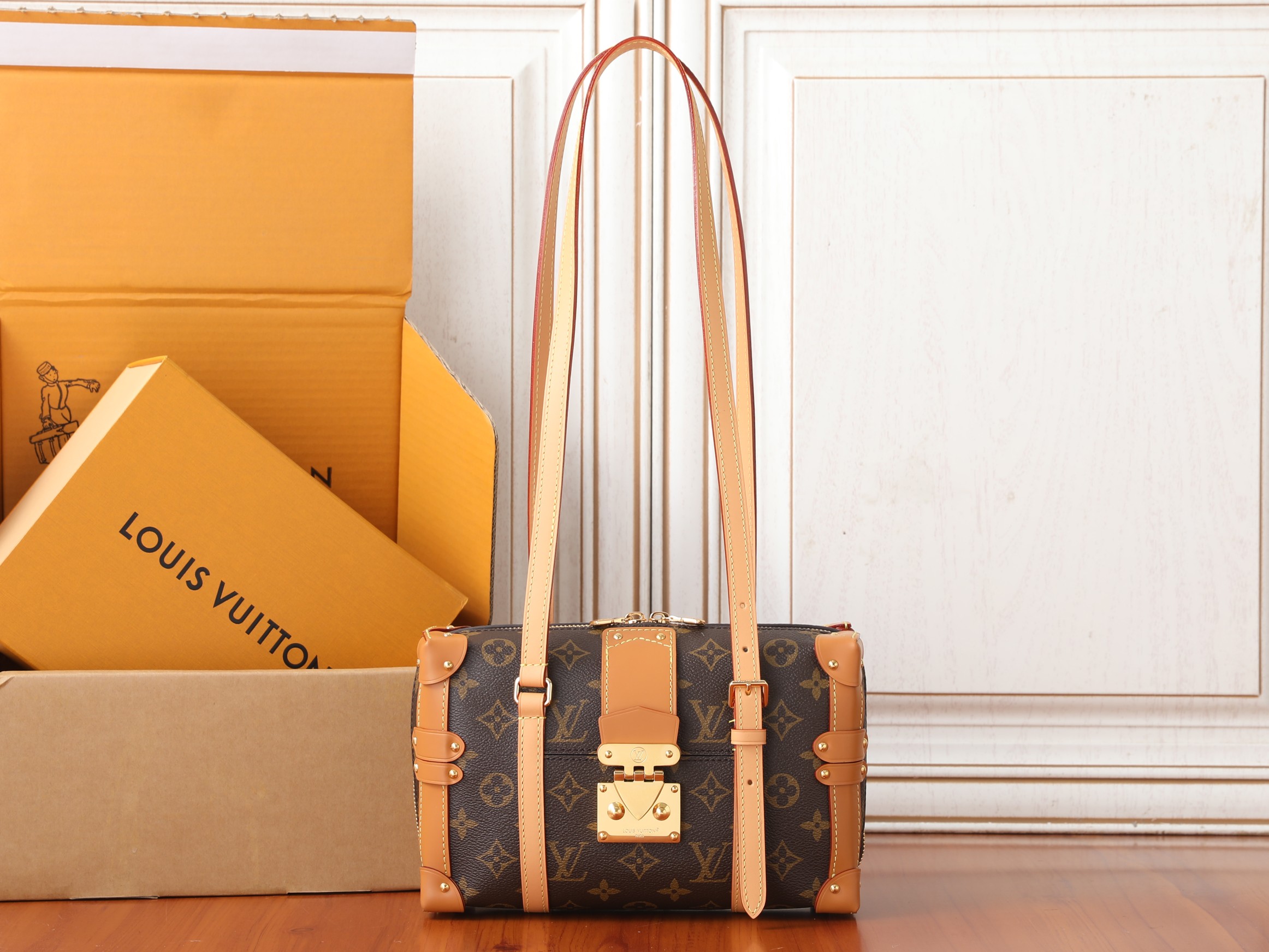 Louis Vuitton Handbag