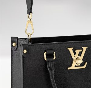 Louis Vuitton Shoulder Bag M22311