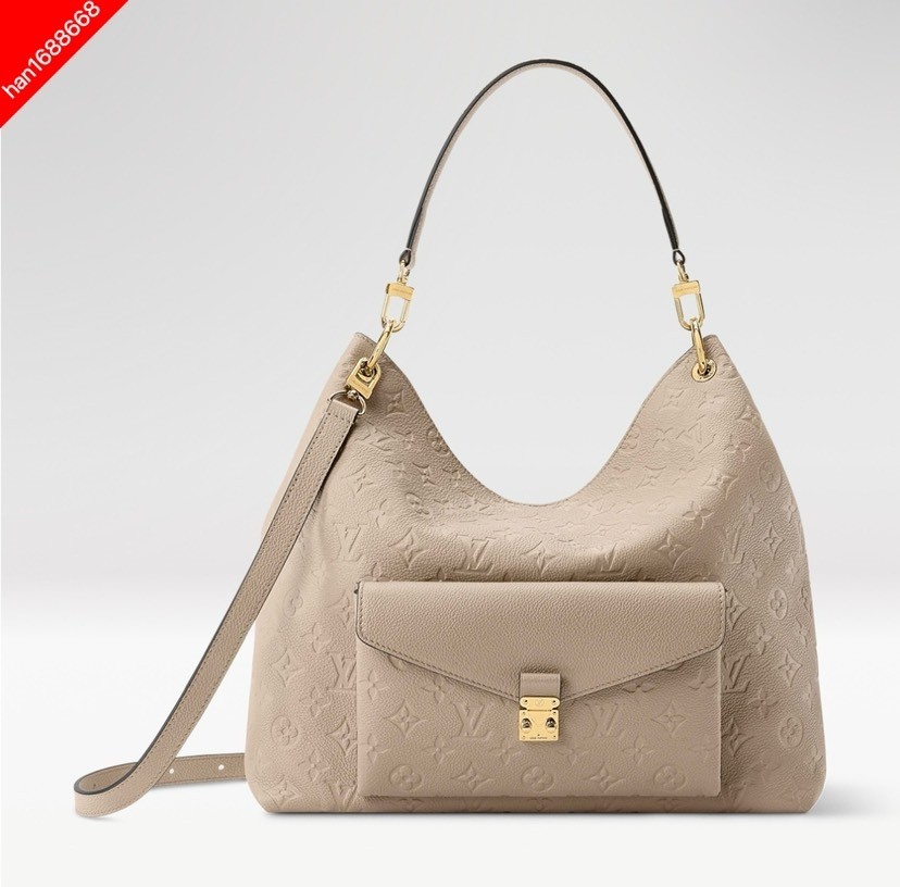 Louis Vuitton Handbag M27937