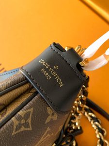 Louis Vuitton Handbag M46659