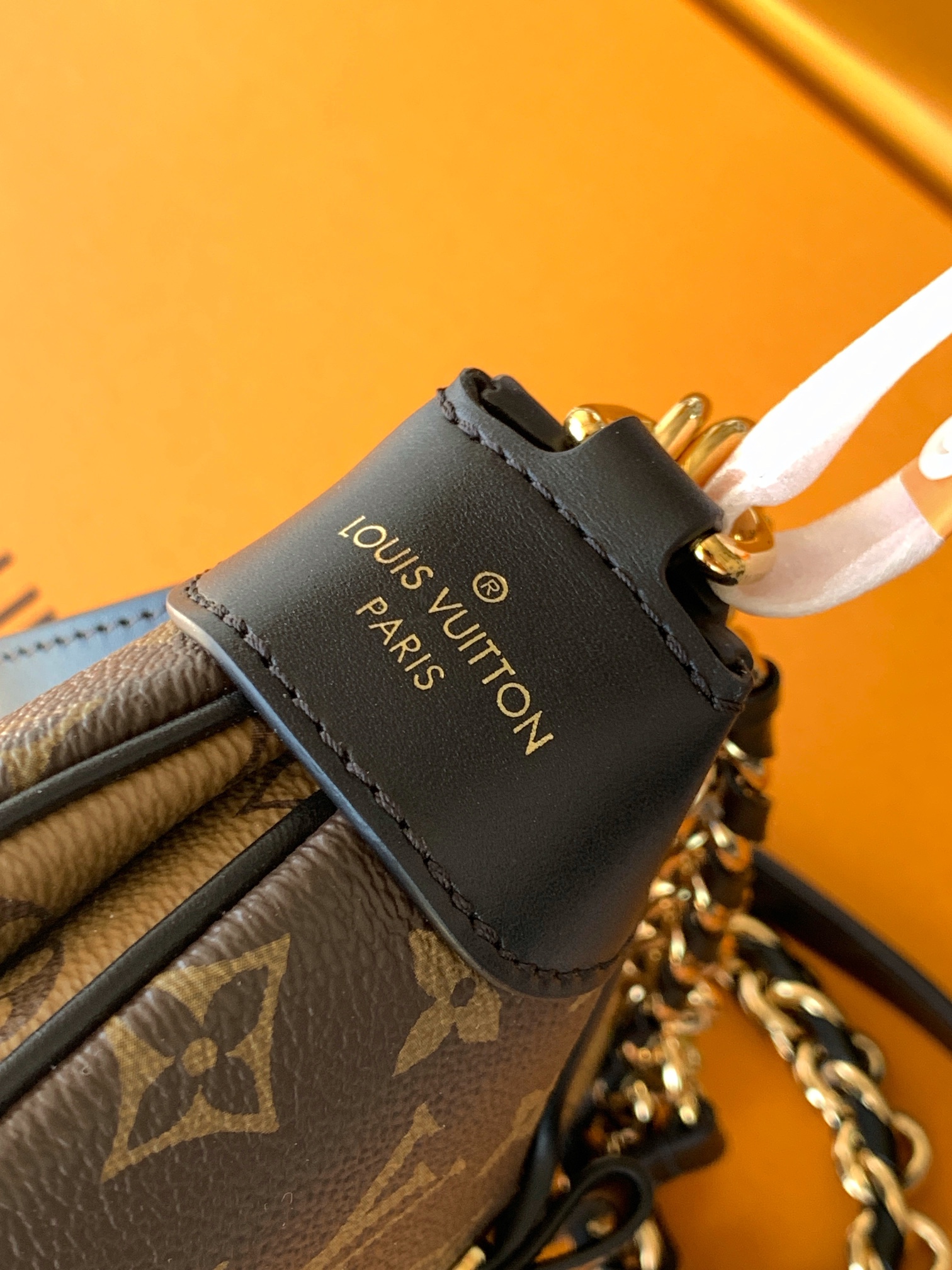 Louis Vuitton Handbag M46659