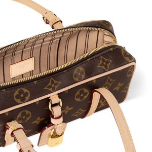 Louis Vuitton Handbag M47031