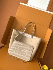 Louis Vuitton Backpack M25665