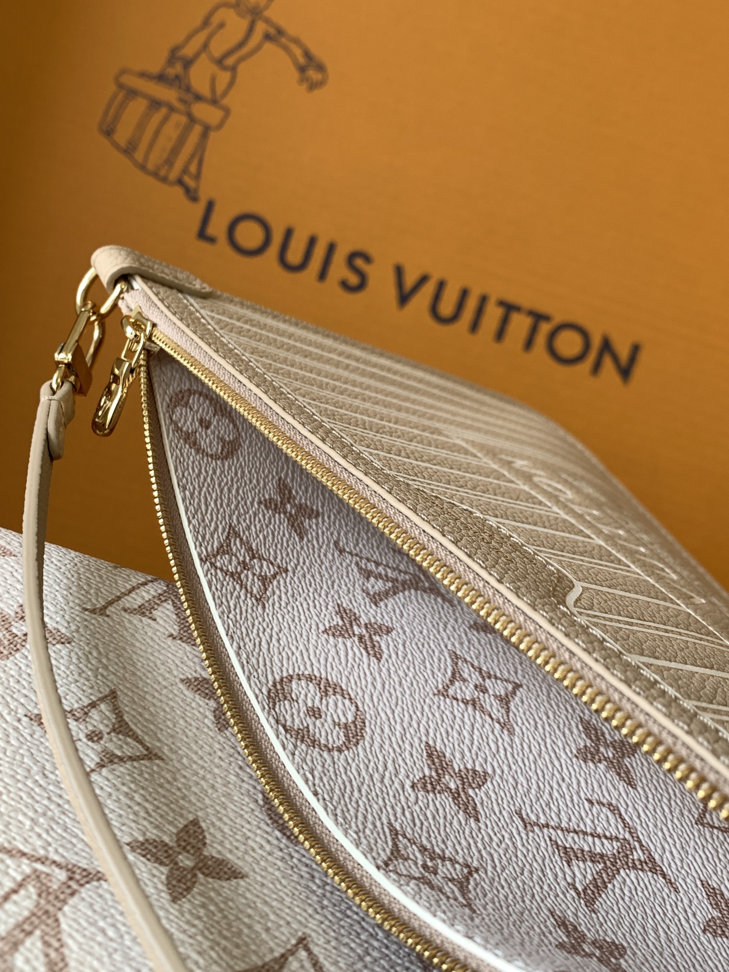 Louis Vuitton Backpack M25665
