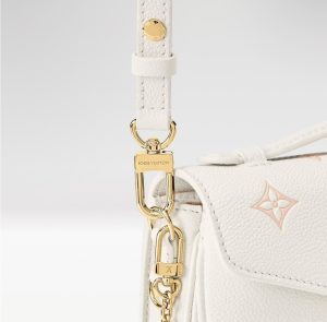 Louis Vuitton Pochette Metis East West Handbag M27575 in White