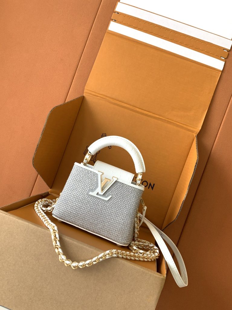 Louis Vuitton Handbag M83087