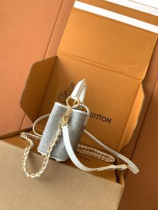 Louis Vuitton Handbag M83087