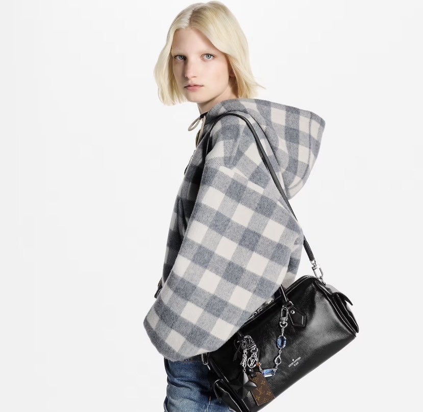 Louis Vuitton Handbag M12934