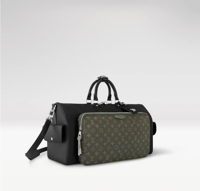 Louis Vuitton Handbag M12690